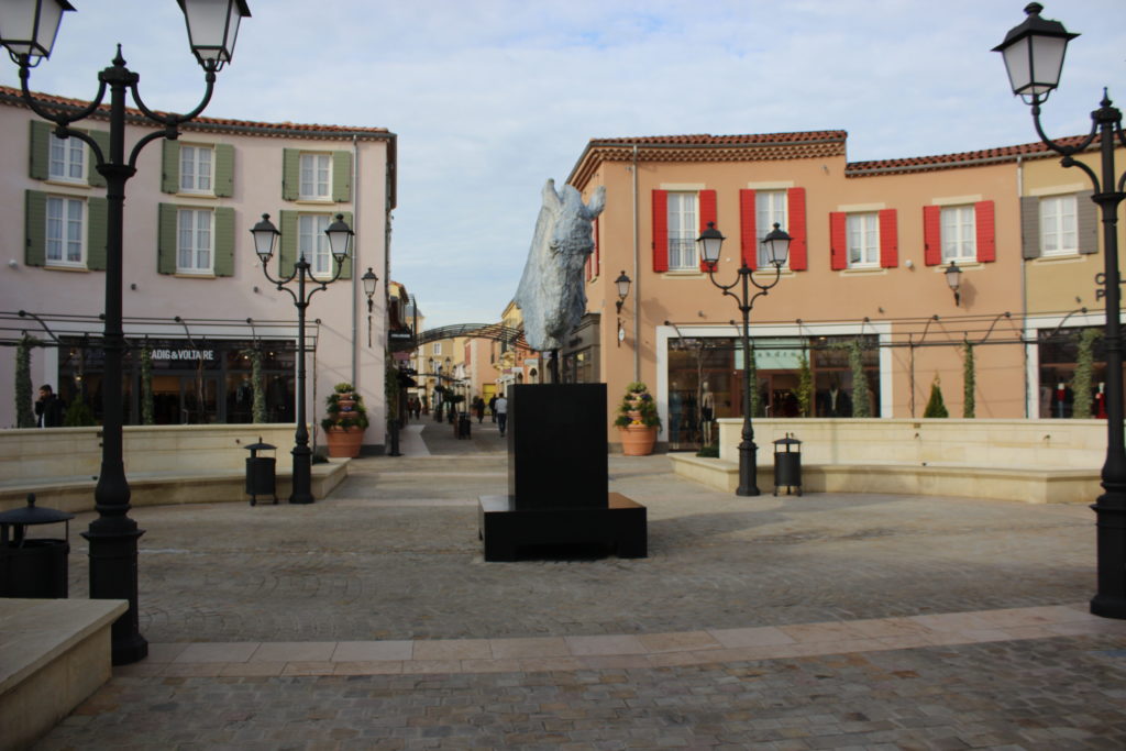 Shopping  Le Village des Marques à Miramas  notre avis